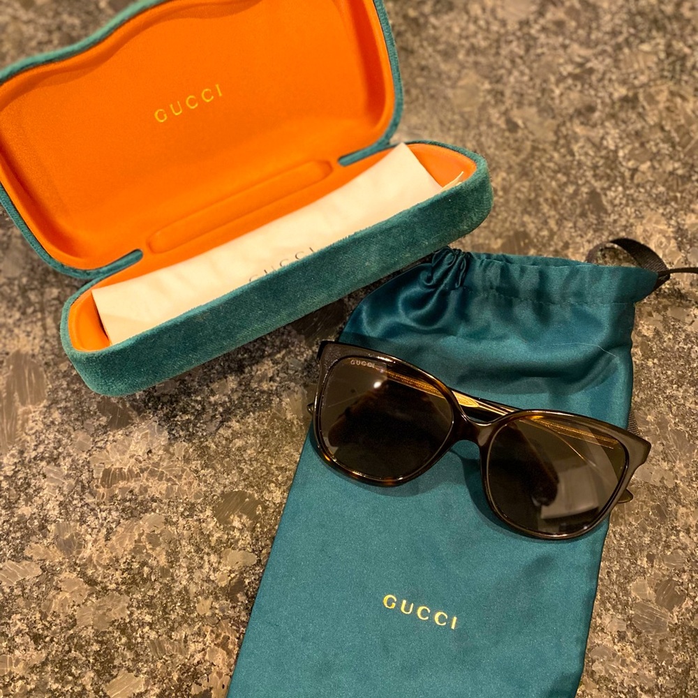 Tortoise Shell Women’s Gucci Sunglasses - image 1